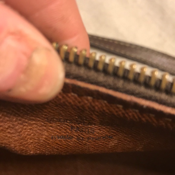 Authentic LV POCKET BOOK - Picture 5 of 7